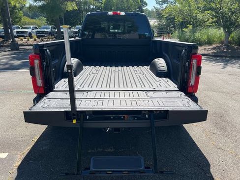 New 2026 Ford F450 Platinum w/ FX4 Off-Road Package AWD/4WD image 19