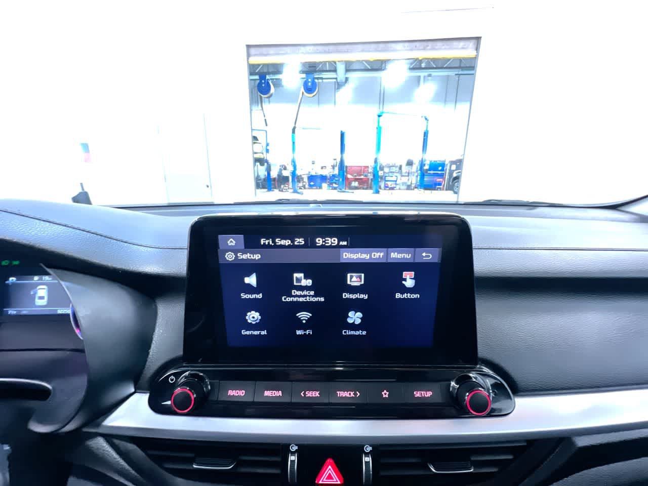 Used 2023 Kia Forte LXS w/ LXS Technology Package FWD image 26