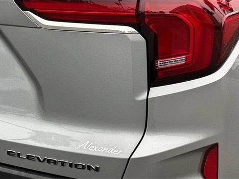 New 2026 GMC Terrain Elevation image 28