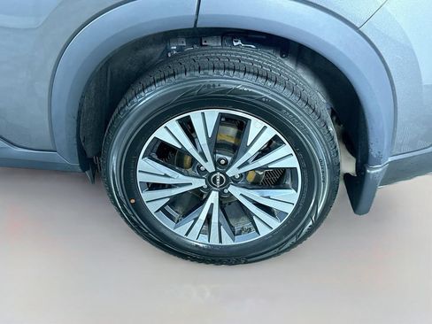Used 2023 Nissan Rogue SV w/ SV Premium Package AWD/4WD image 36