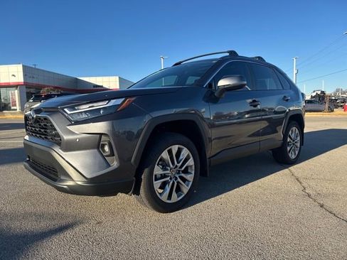Used 2025 Toyota RAV4 XLE Premium image 2