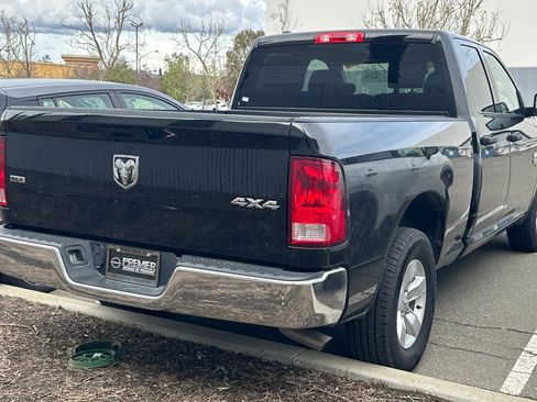 Used 2024 RAM 1500 Classic SLT image 3