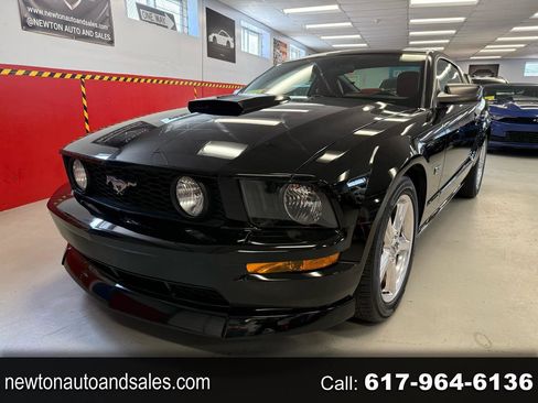 Used 2008 Ford Mustang GT image 1