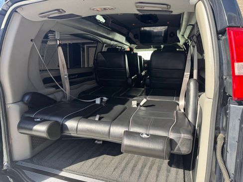 Used 2019 Chevrolet Express 2500 RWD 2500 155 image 35