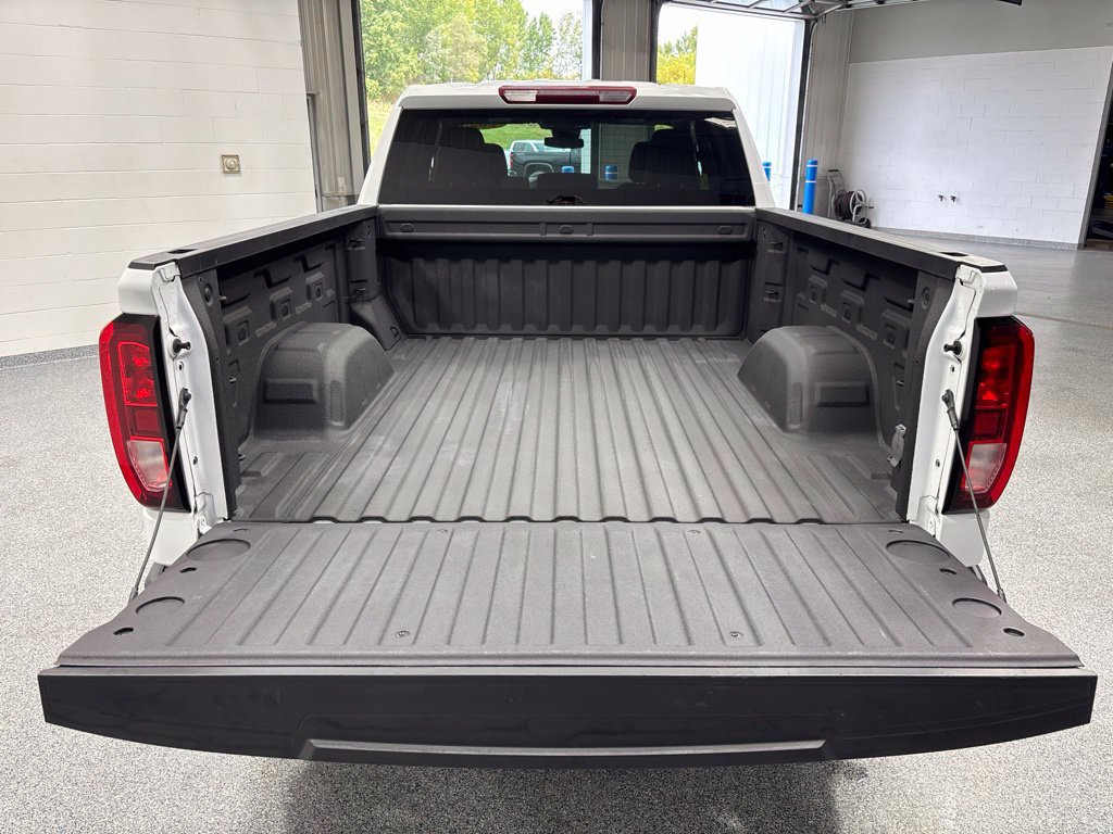 Used 2023 GMC Sierra 1500 Pro w/ Graphite Edition AWD/4WD image 32