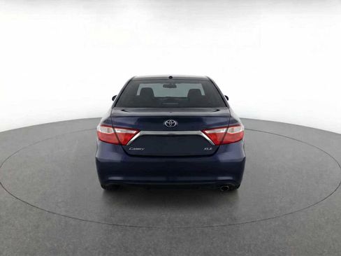 Used 2017 Toyota Camry XLE w/ Convenience Package FWD image 7