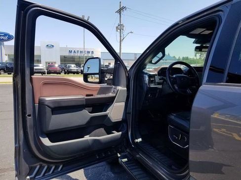 Used 2021 Ford F150 Lariat w/ Equipment Group 502A High image 11