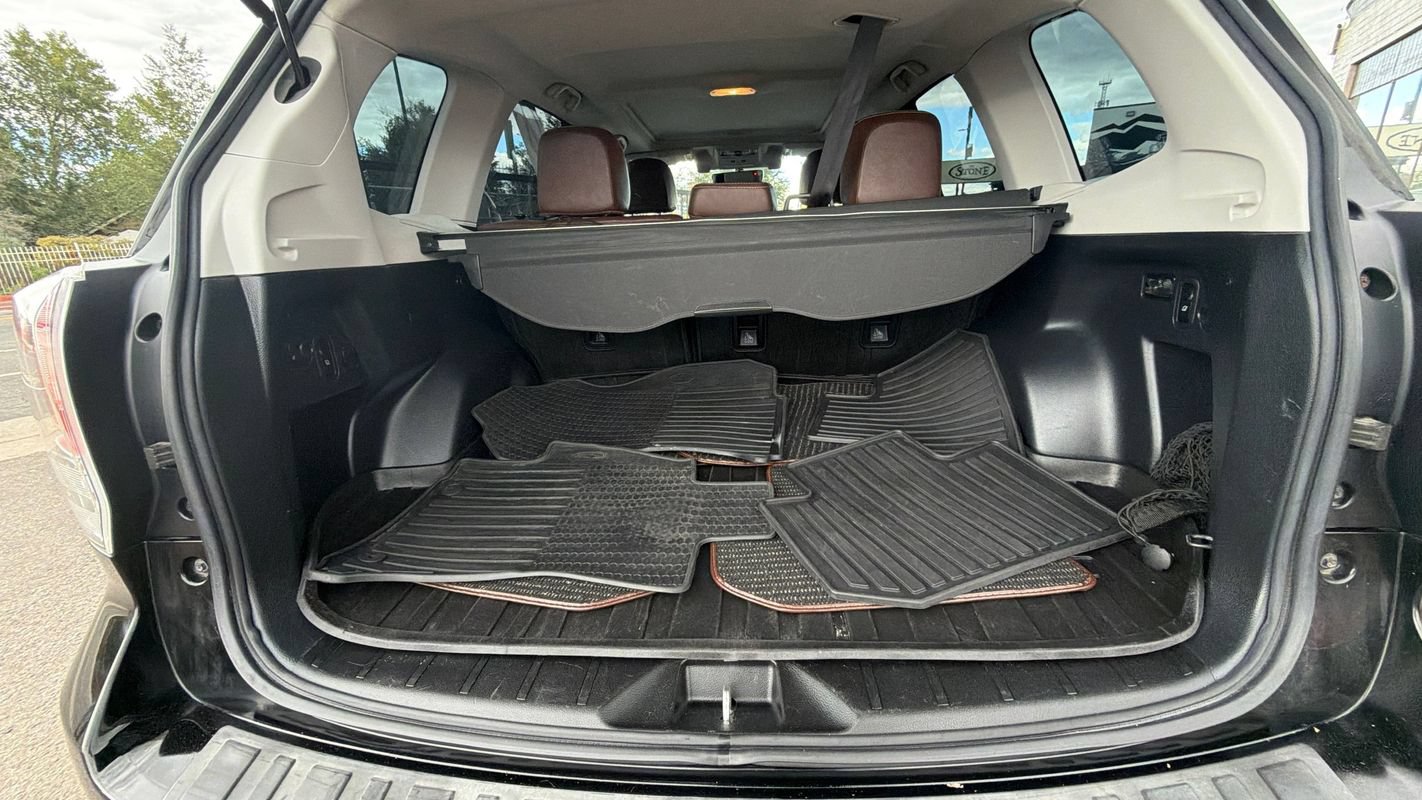 Used 2017 Subaru Forester 2.5i Touring AWD/4WD image 23