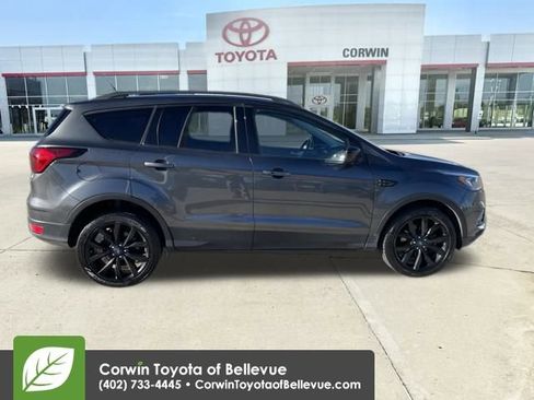 Used 2019 Ford Escape SE image 6