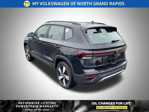 New 2026 Volkswagen Taos S AWD/4WD image 17