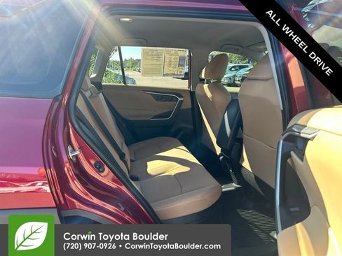 Used 2025 Toyota RAV4 LE AWD/4WD image 16