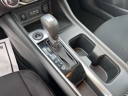 Used 2024 Nissan Sentra SV image 18