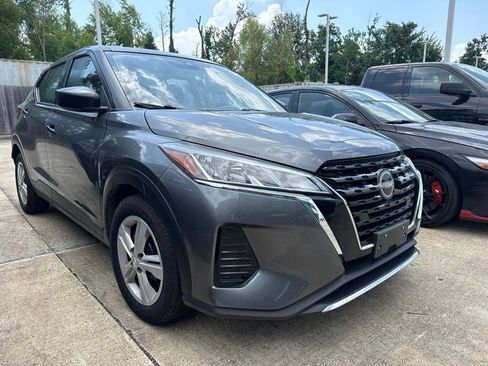 Used 2024 Nissan Kicks S FWD image 6