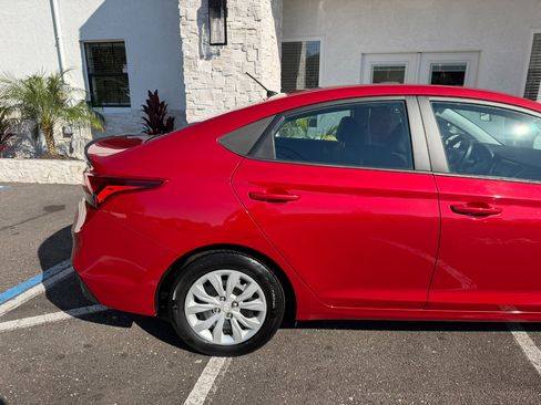 Used 2022 Hyundai Accent SE image 17