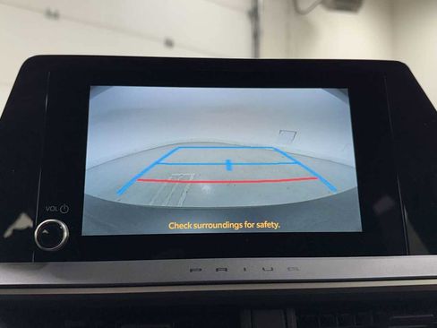 New 2026 Toyota Prius SE image 19