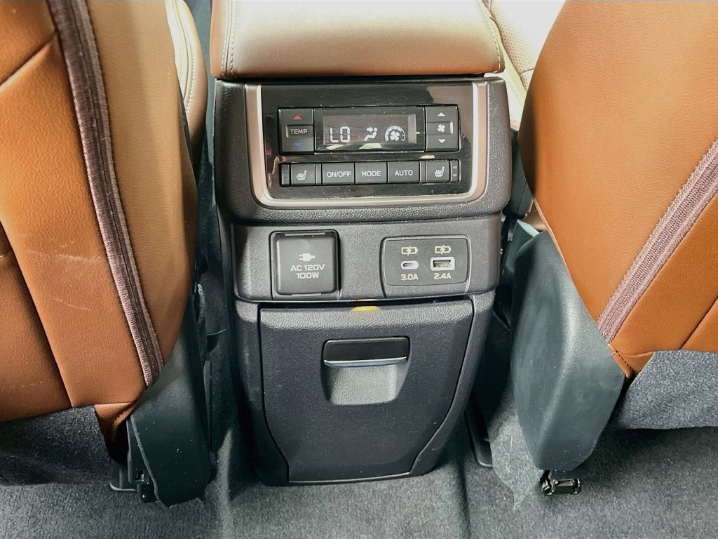 Used 2025 Subaru Ascent Touring AWD/4WD image 27
