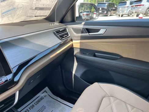 New 2025 Volkswagen Atlas Cross Sport SE image 23