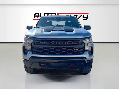 Used 2025 Chevrolet Silverado 1500 Custom Trail Boss AWD/4WD image 2