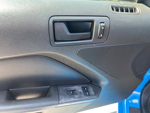 Used 2013 Ford Mustang Convertible image 14