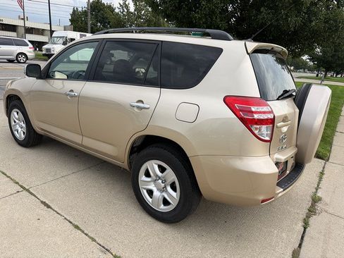 Used 2012 Toyota RAV4 4WD w/ Value Pkg image 7