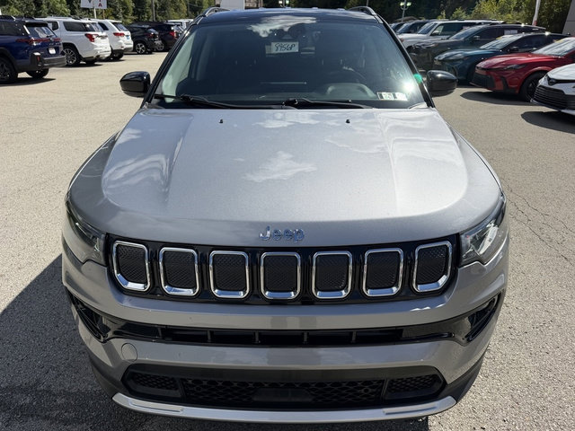 Used 2022 Jeep Compass Limited AWD/4WD image 10