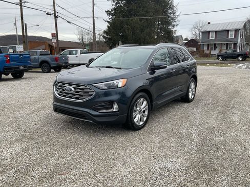 Used 2023 Ford Edge Titanium AWD/4WD image 3
