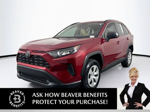 Used 2019 Toyota RAV4 LE FWD image 1