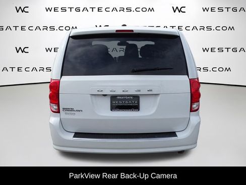 Used 2019 Dodge Grand Caravan SE w/ UConnect Hands-Free Group image 10