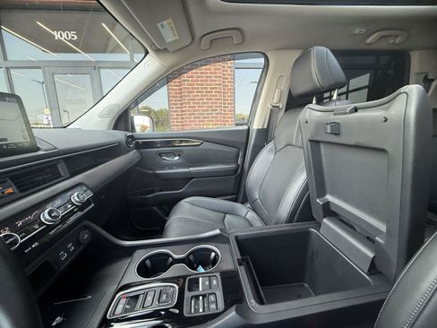 Used 2024 Honda Pilot Touring image 28
