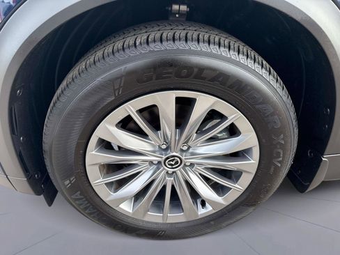 Certified 2025 MAZDA CX-90 3.3 Turbo w/ Preferred Package image 10