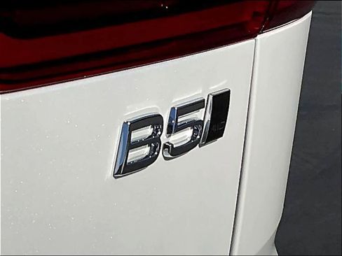 New 2026 Volvo XC60 B5 Plus w/ Climate Package image 26