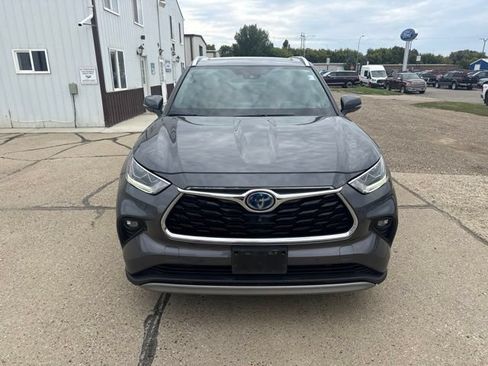 Used 2021 Toyota Highlander Platinum AWD/4WD image 8