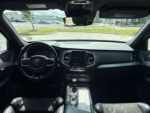 Used 2018 Volvo XC90 T6 R-Design w/ Convenience Package AWD/4WD image 16