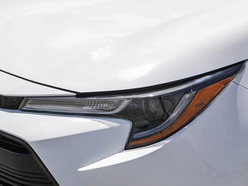Certified 2024 Toyota Corolla LE FWD image 9