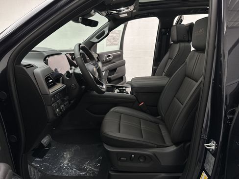 New 2026 Chevrolet Suburban High Country image 20