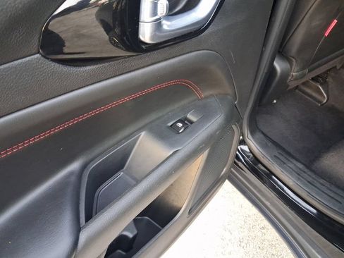 Used 2024 Jeep Compass Trailhawk AWD/4WD image 15