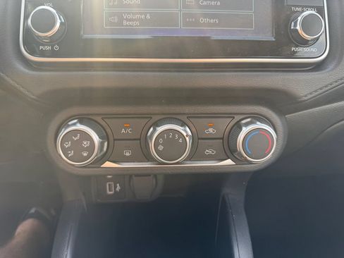 Used 2023 Nissan Versa S FWD image 34