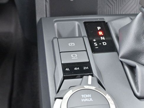 Used 2024 Toyota Tacoma SR5 image 23