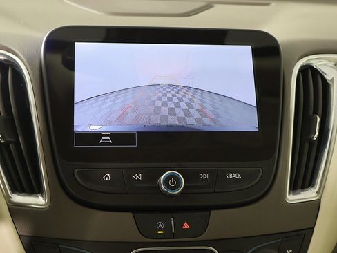 Used 2024 Chevrolet Malibu LT image 44