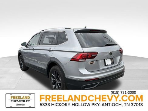 Used 2022 Volkswagen Tiguan SE image 5