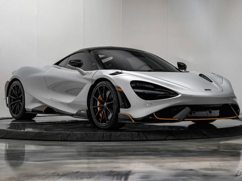 Used 2021 McLaren 765LT RWD image 30