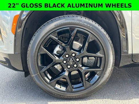 New 2026 Chevrolet Traverse RS image 2