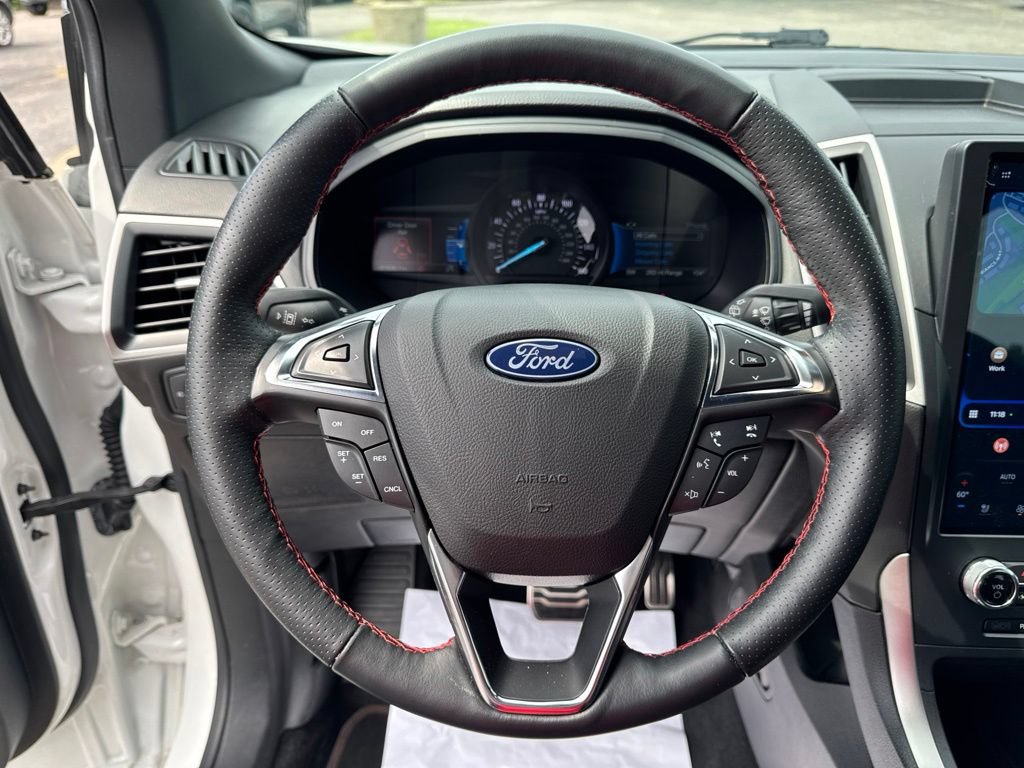 Used 2022 Ford Edge ST-Line AWD/4WD image 15