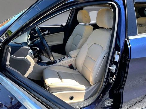 Used 2018 Mercedes-Benz GLA 250 4MATIC image 24