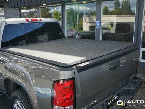 Used 2013 GMC Sierra 1500 Denali AWD/4WD image 7