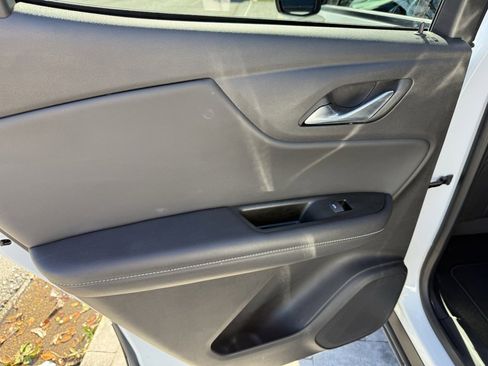 Used 2024 Chevrolet Blazer LT image 42