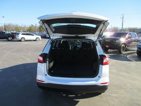 Used 2019 Chevrolet Equinox LS image 5