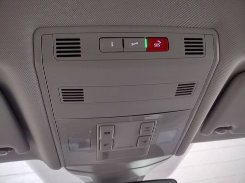 New 2025 Volkswagen Jetta SE image 26