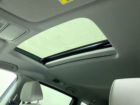 Certified 2024 Honda Odyssey EX-L image 18