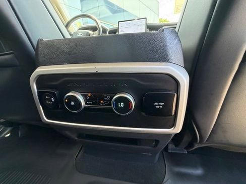 Used 2023 Ford Expedition XLT RWD image 27